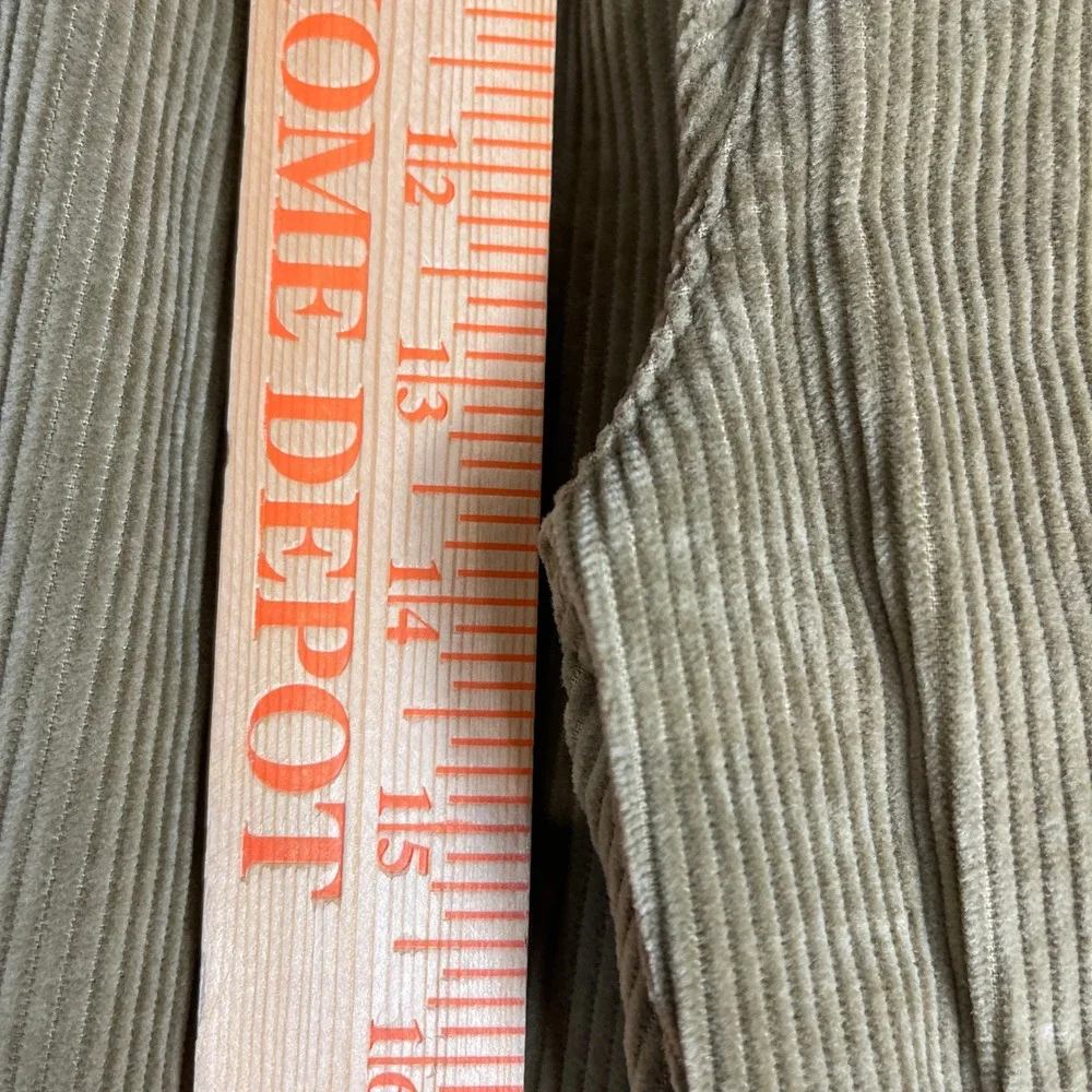Tommy Bahama button if preppy